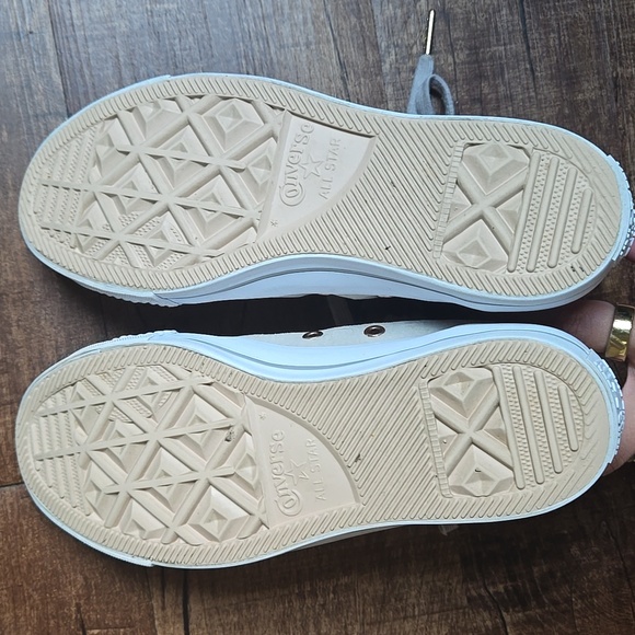 Converse Chuck Taylor All Star Hi-Top Sneakers – Papyrus/White/Dolphin Snakeskin - Picture 6 of 7